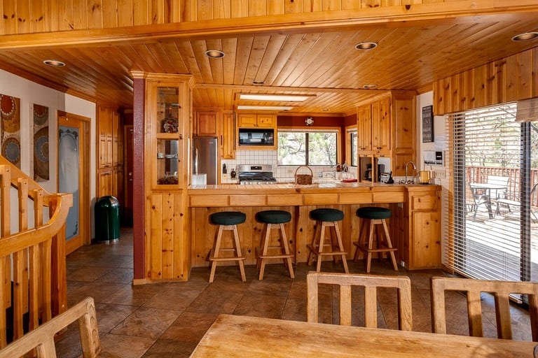 Cabins (United States of America, Moonridge, California)