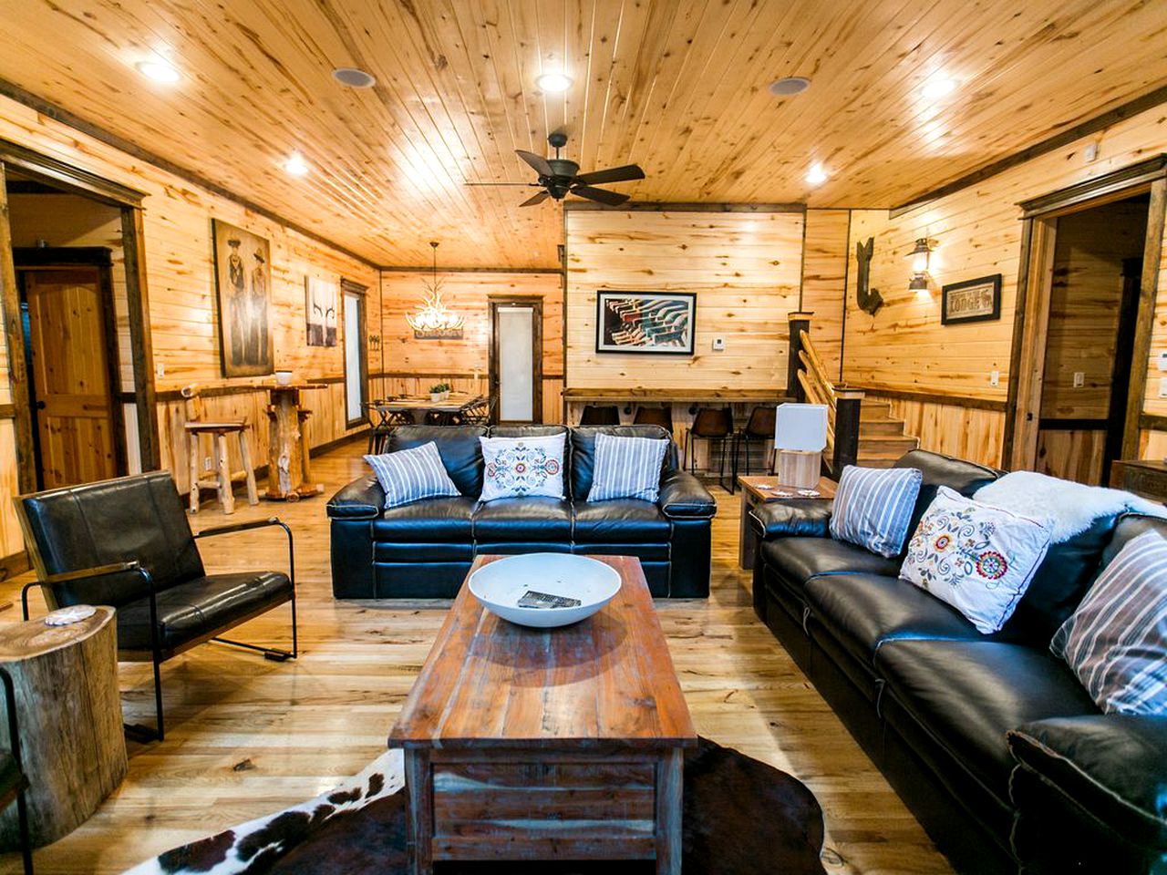 Spacious Luxury Log Cabin with Serene Woodland Views in Broken Bow, Oklahoma