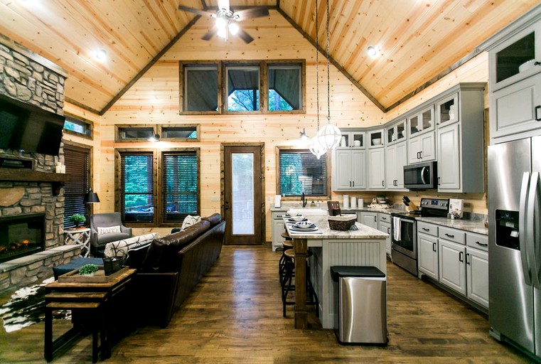 Cabins (Hochatow, Oklahoma, United States)