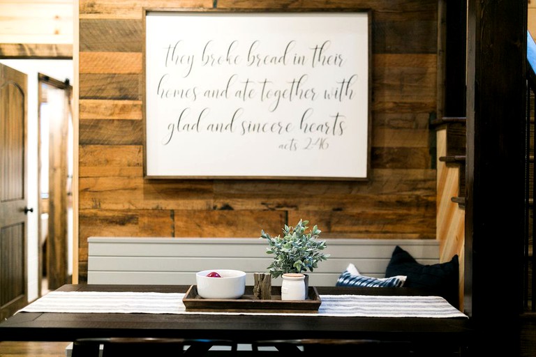 Cabins (Hochatow, Oklahoma, United States)