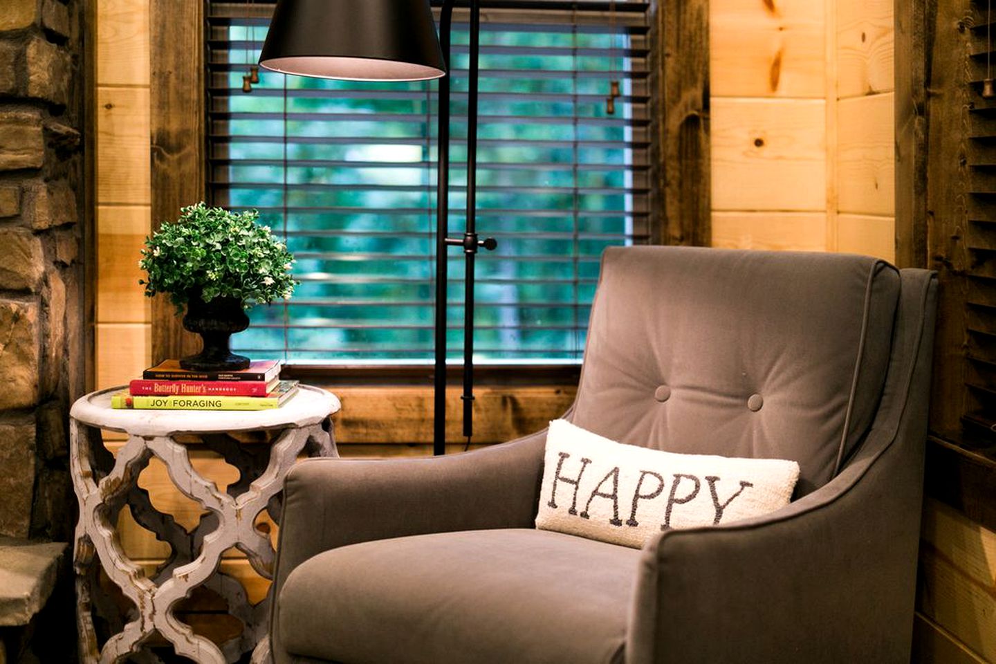 Luxury Cabin Accommodation with a Hot Tub near Broken Bow in Oklahoma