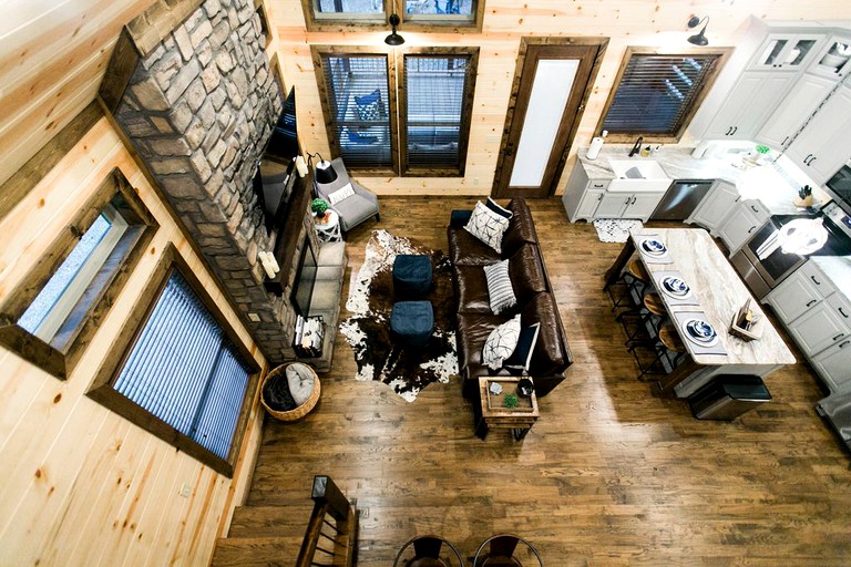 Cabins (Hochatow, Oklahoma, United States)