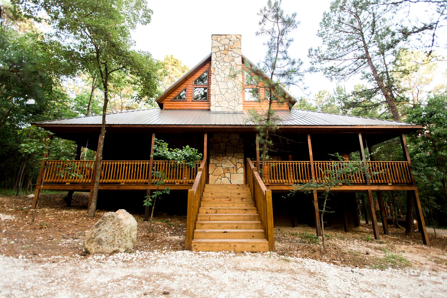 Family-Friendly Cabin Rental near Hochatown State Park in Broken Bow, Oklahoma