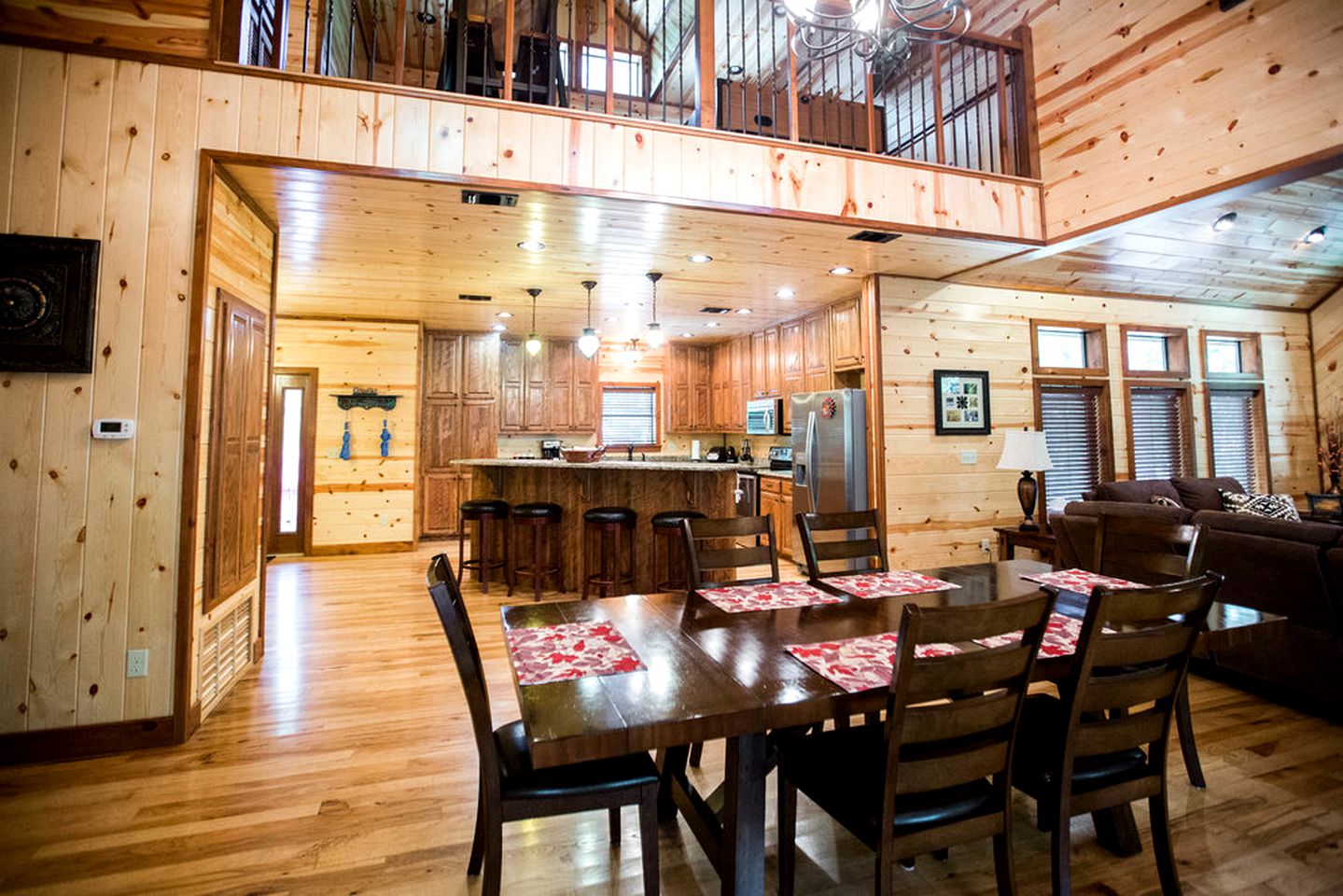 Deluxe Log Cabin Rental with Lovely Woodland Views in Broken Bow, Oklahoma