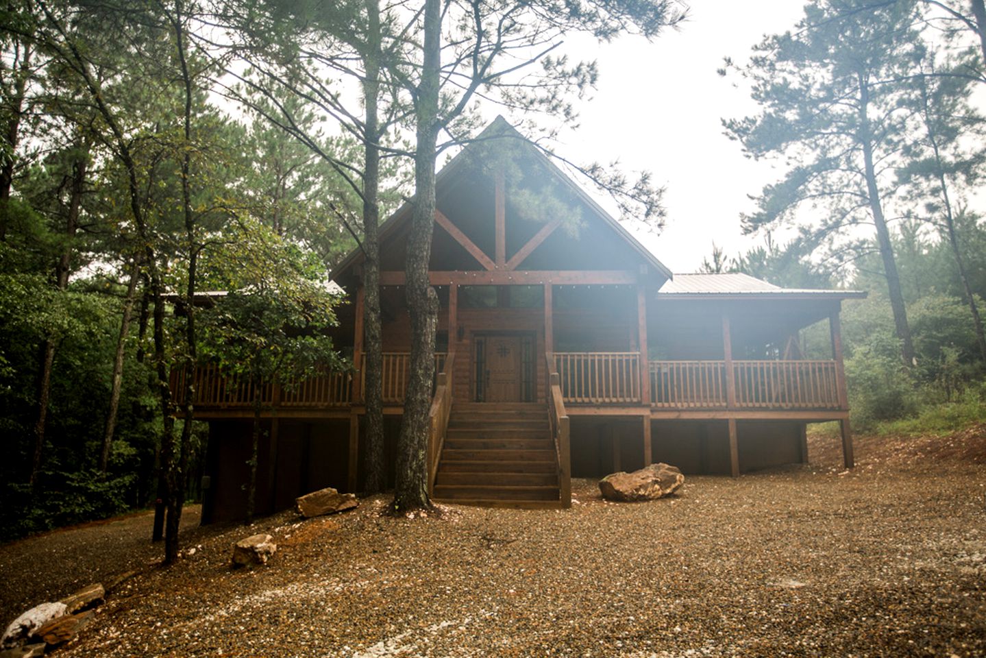 Luxury Log Cabin Rental in Broken Bow, Oklahoma