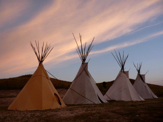 Tipis (Kyle, South Dakota, United States)