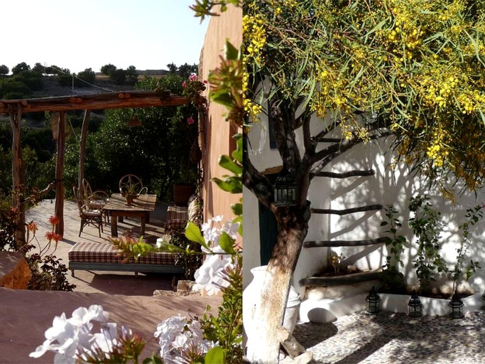 Cottages (Essaouira, Marrakesh-Safi Region, Morocco)