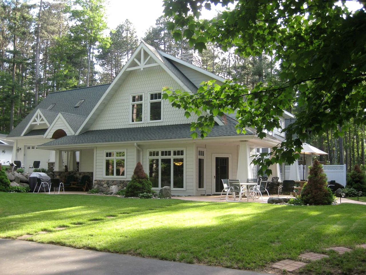 Nature Lodges (Tomahawk, Wisconsin, United States)