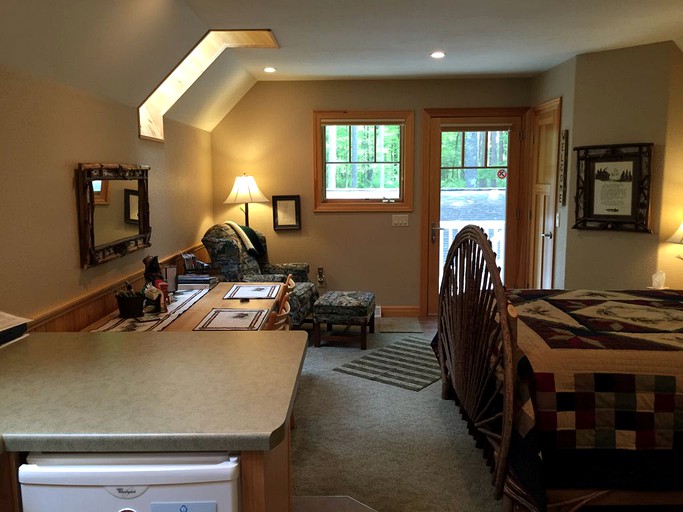 Nature Lodges (Tomahawk, Wisconsin, United States)