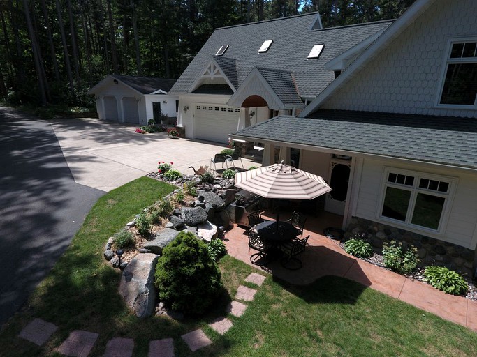 Nature Lodges (Tomahawk, Wisconsin, United States)