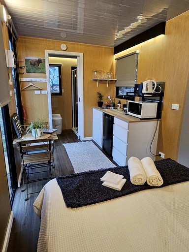 Tiny Houses (Australia, Purdeet, Victoria)
