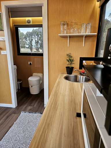 Tiny Houses (Australia, Purdeet, Victoria)