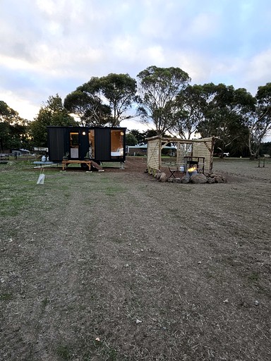 Tiny Houses (Australia, Purdeet, Victoria)