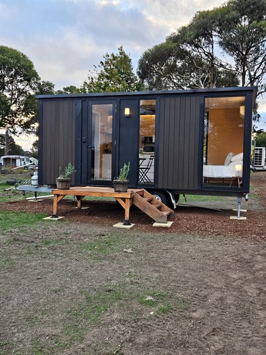 Tiny Houses (Australia, Purdeet, Victoria)