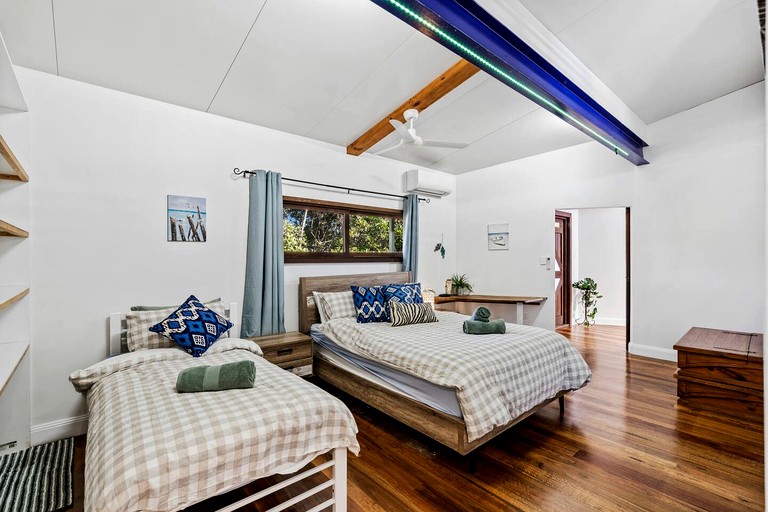 Vacation Rentals (Australia, --, --)