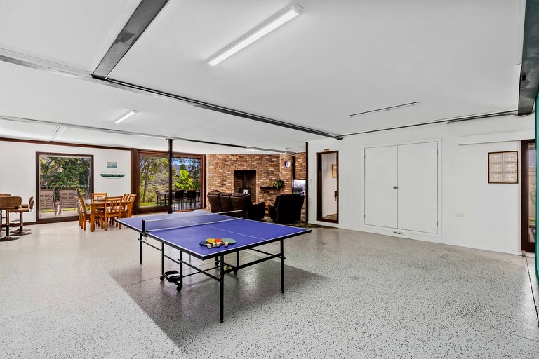 Vacation Rentals (Australia, --, --)