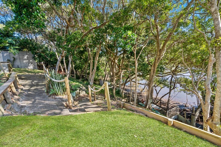 Vacation Rentals (Australia, --, --)