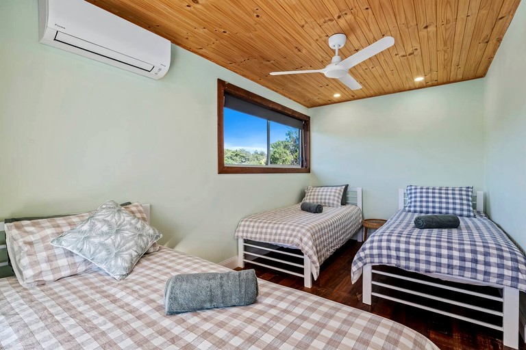 Vacation Rentals (Australia, --, --)
