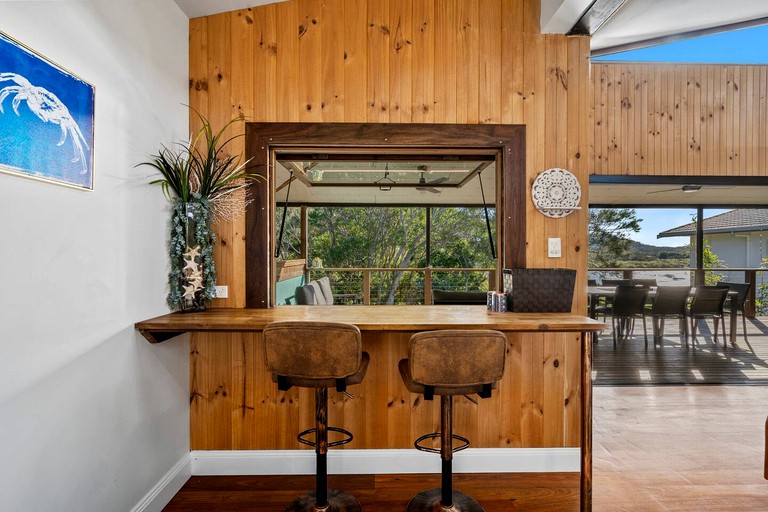 Vacation Rentals (Australia, --, --)