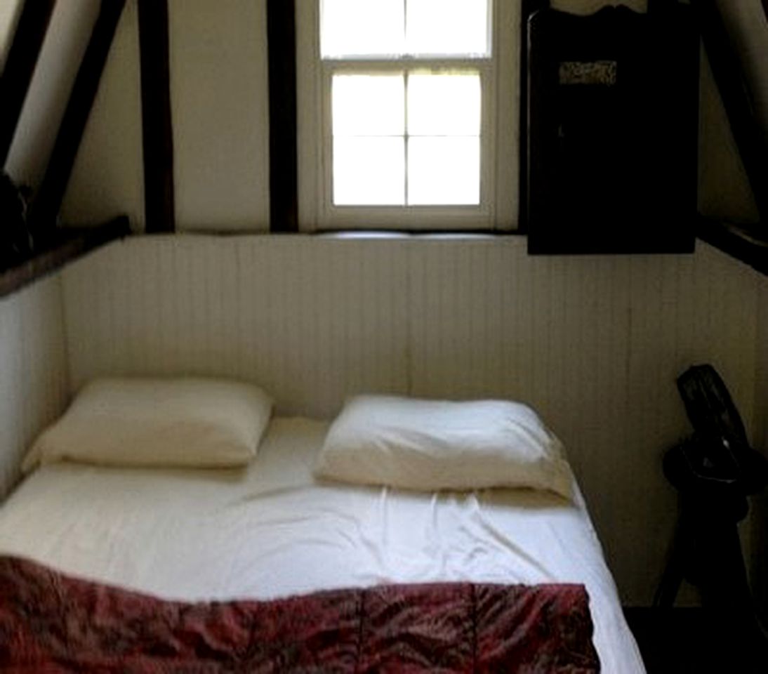 Large Family-Friendly Retreat with Cottage & Tipi along Jackson River, Virginia