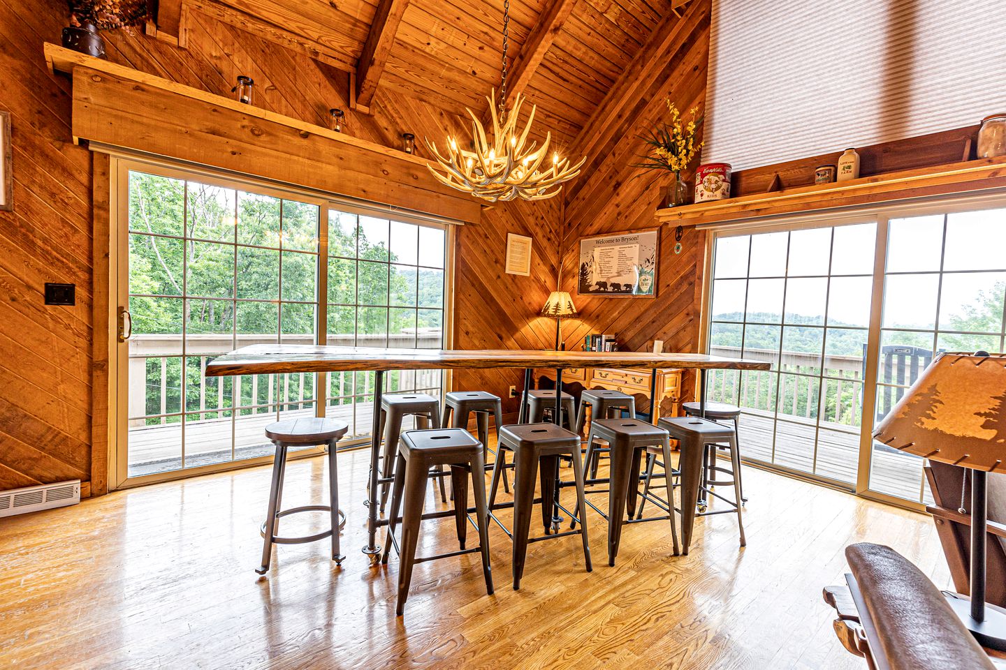 Exclusive Mountain Retreat: Secluded Cabin Experience in North Carolina