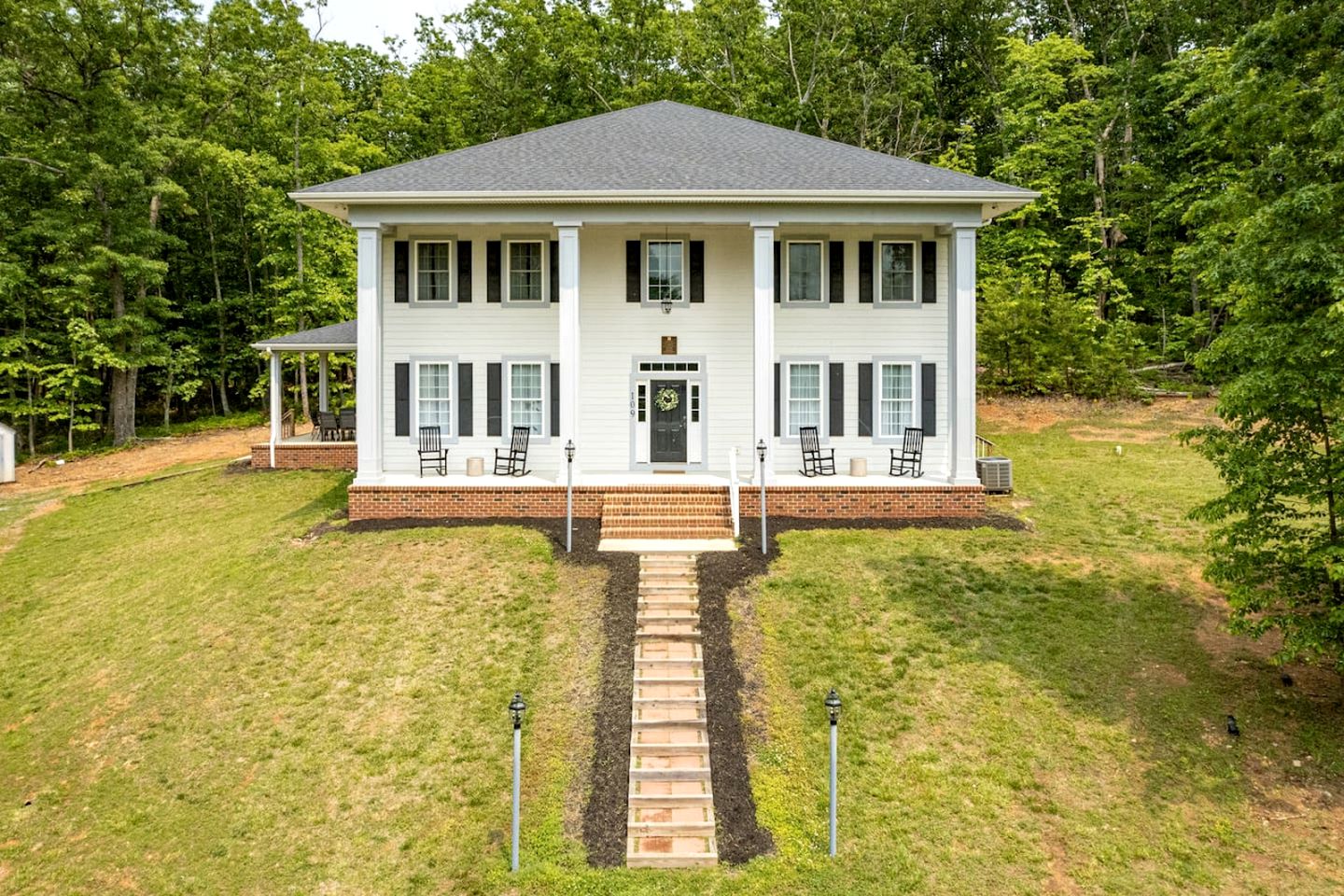Large Rental with Fire Pit Ideal for Groups in Virginia