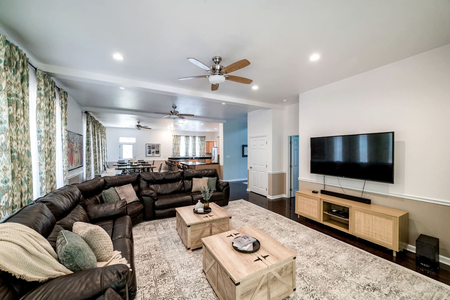 Large Rental with Fire Pit Ideal for Groups in Virginia