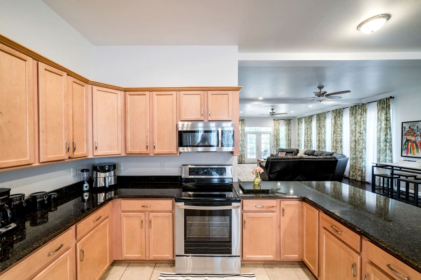Large Rental with Fire Pit Ideal for Groups in Virginia