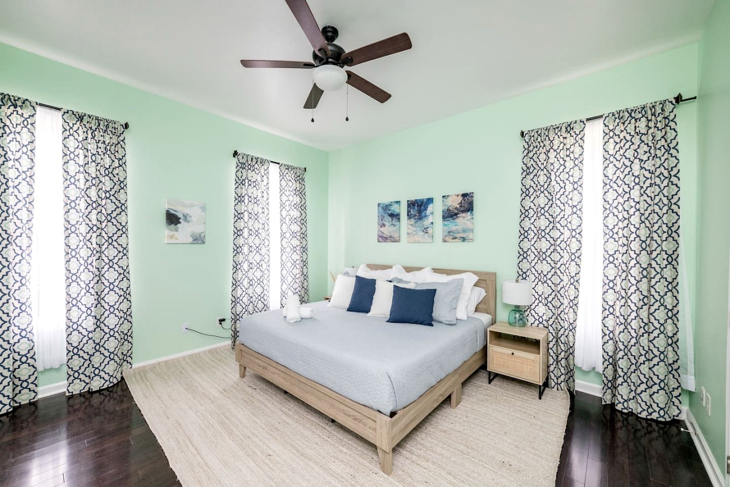Large Rental with Fire Pit Ideal for Groups in Virginia