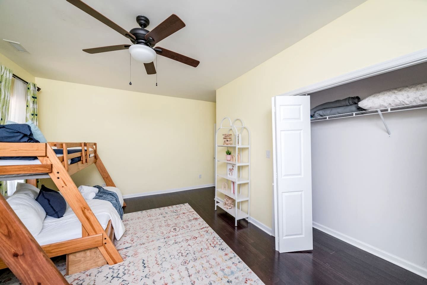 Large Rental with Fire Pit Ideal for Groups in Virginia
