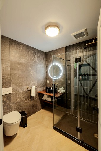 Domes (United States of America, Freeport, Maine)