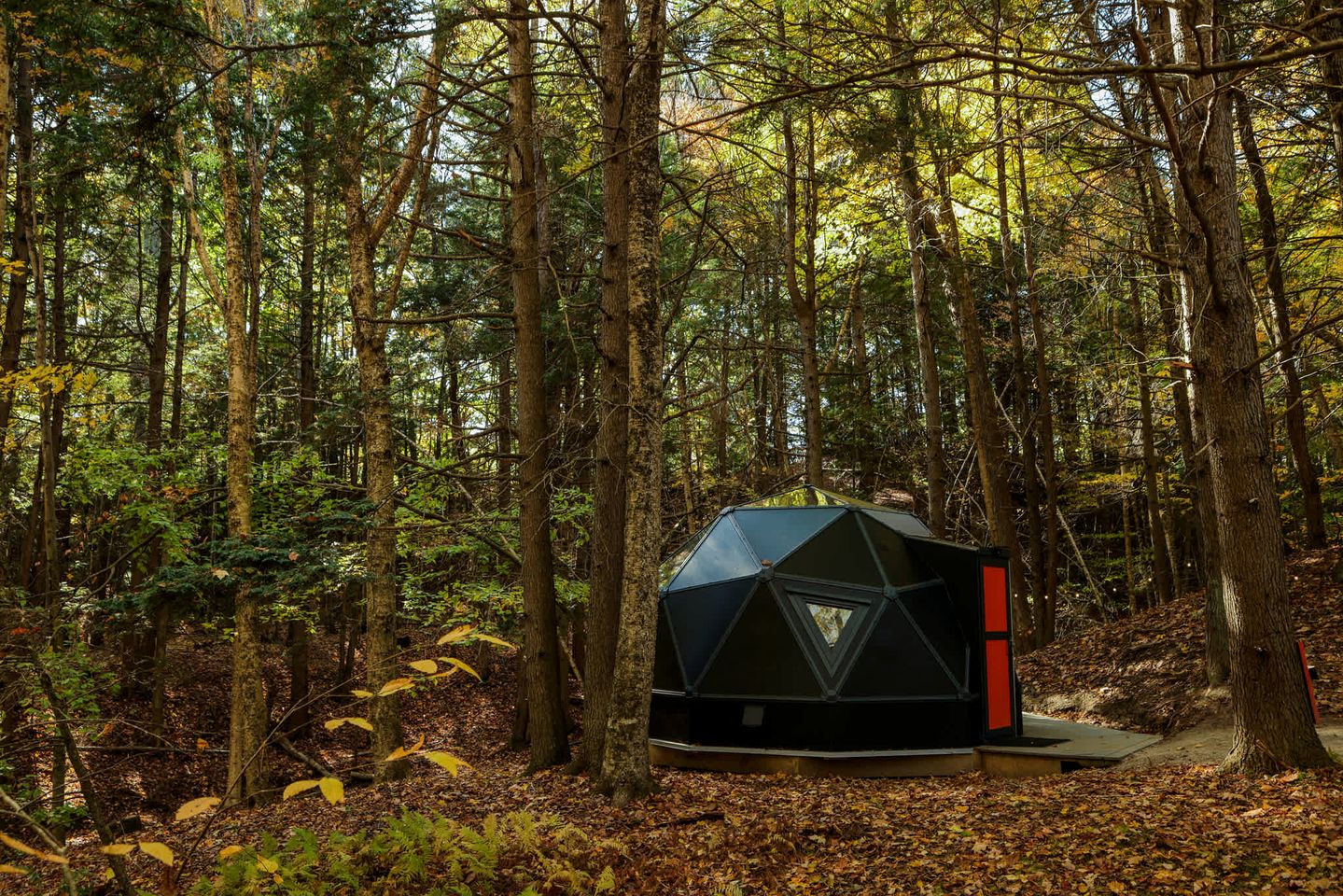 Romantic Coastal Geodesic Dome Escape Near Freeport, Maine