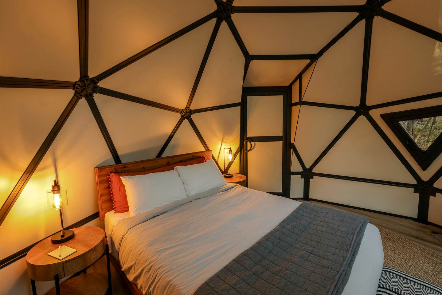 Romantic Coastal Geodesic Dome Escape Near Freeport, Maine