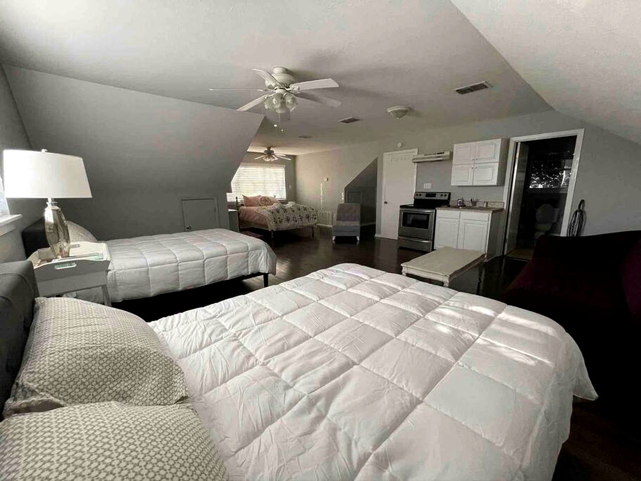 Elevate Your Reunion: Saucier, MS Rental Offering Unrivaled Luxury and All Desired Amenities
