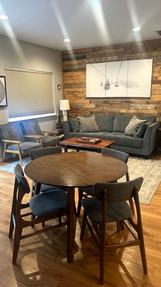 Spacious Remodeled Retreat Perfect for Year-Round Getaways in Donnelly, Idaho