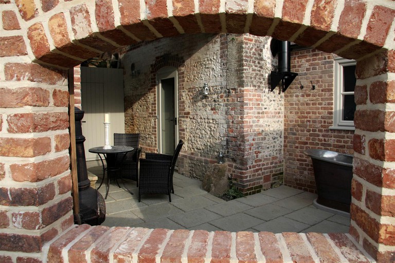 Cottages (Blandford Forum, England, United Kingdom)