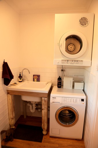 Cottages (Healesville, Victoria, Australia)