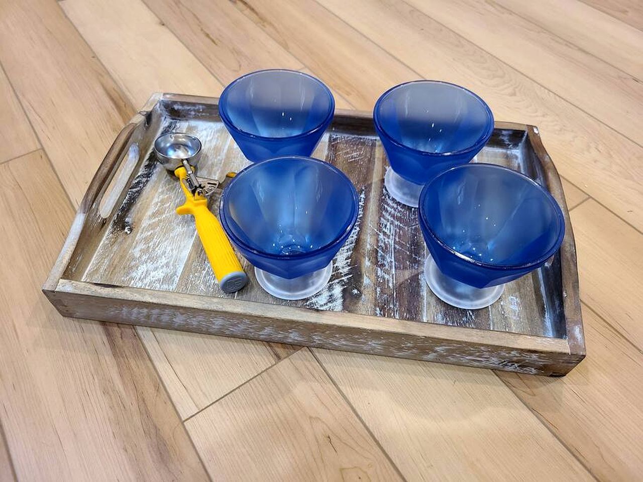 Cute Cabin Surrounded by Trees for a Relaxing Getaway in Nature, the Perfect Base for Exploring the Great Smoky Mountains in Tennessee