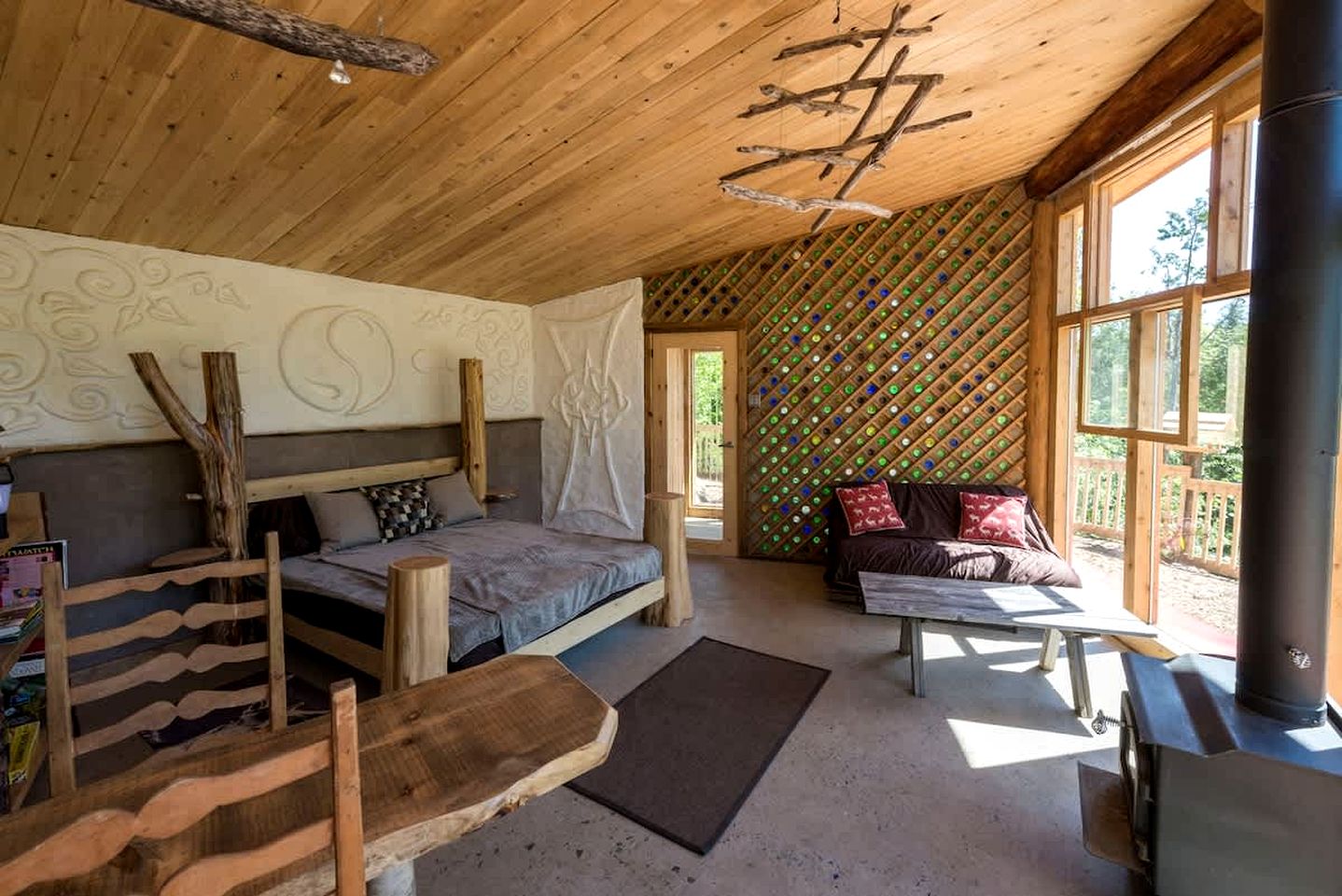 Unique Eco-Friendly Cabin Overlooking Forests and Laurentian Mountains in Quebec