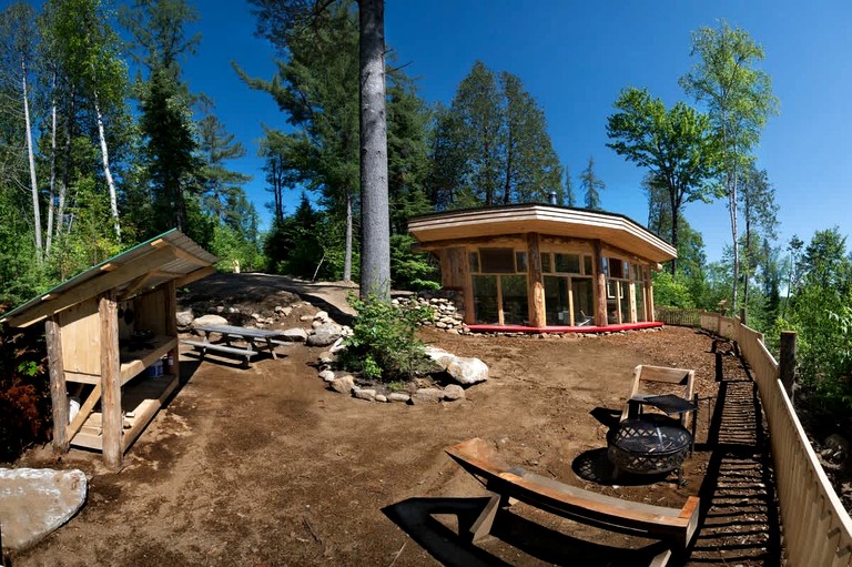 Cabins (Canada, Harrington, Quebec)