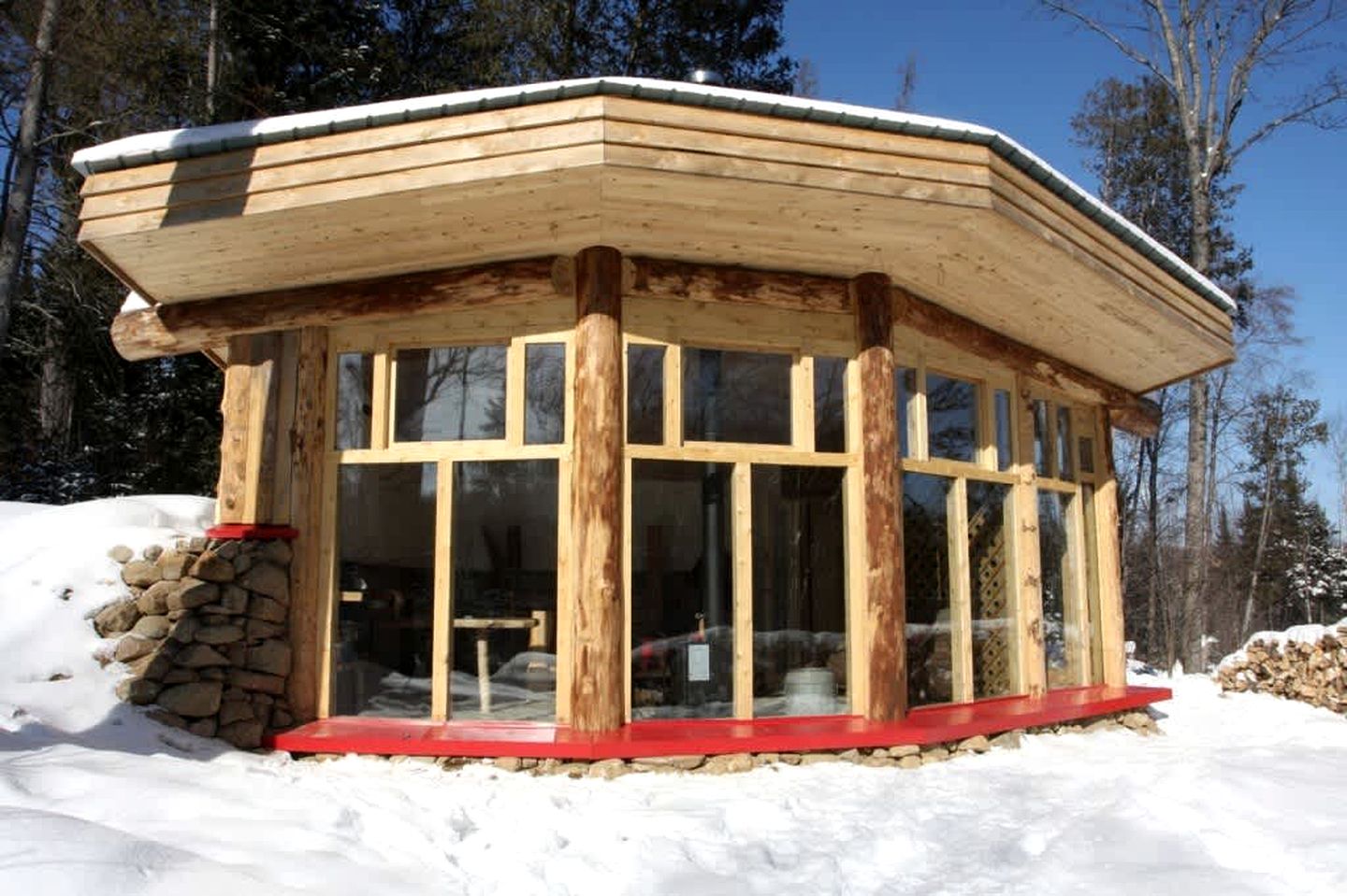 Unique Eco-Friendly Cabin Overlooking Forests and Laurentian Mountains in Quebec
