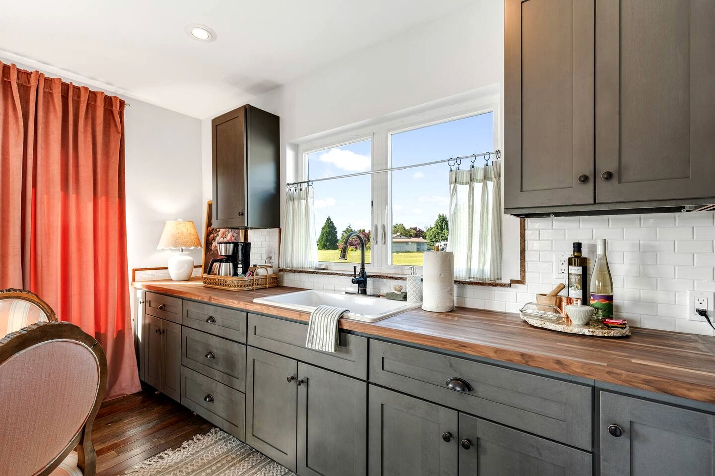 Elegant French-Inspired Cottage on Private Lavender Farm near Sequim, Washington