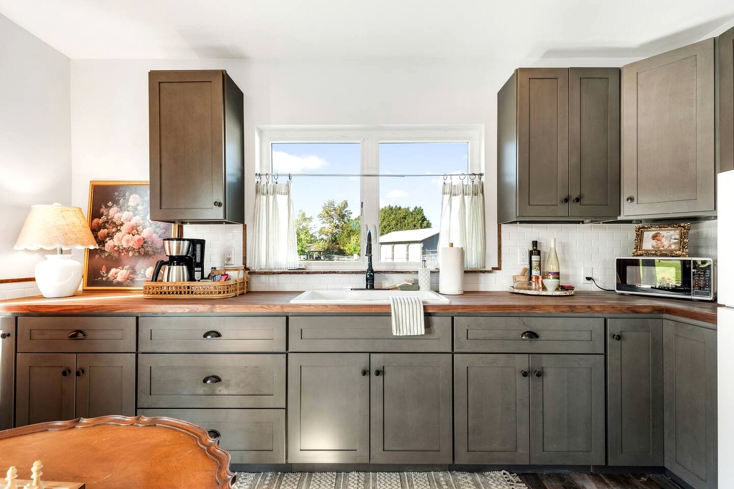 Elegant French-Inspired Cottage on Private Lavender Farm near Sequim, Washington