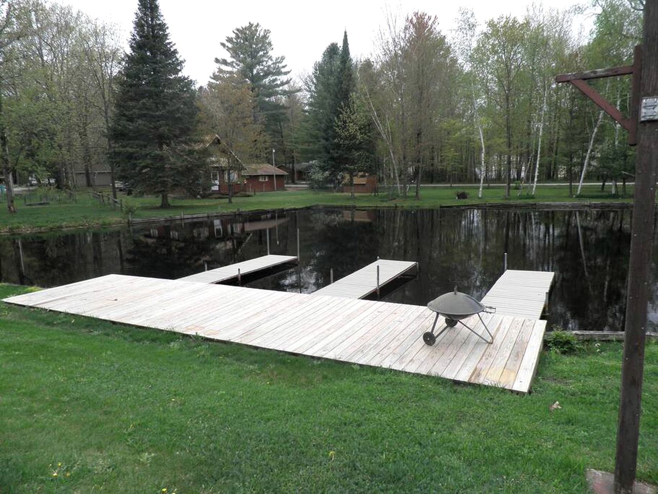 Pet-Friendly, Wonderful Waterfront Family Getaway Cabin with Private Access to Lake Mitchell & Lake Cadillac in Michigan