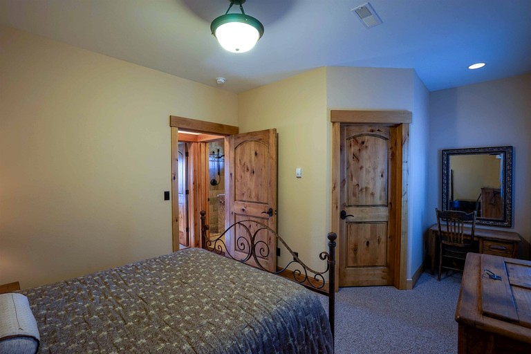 Vacation Rentals (United States of America, McAllister, Montana)
