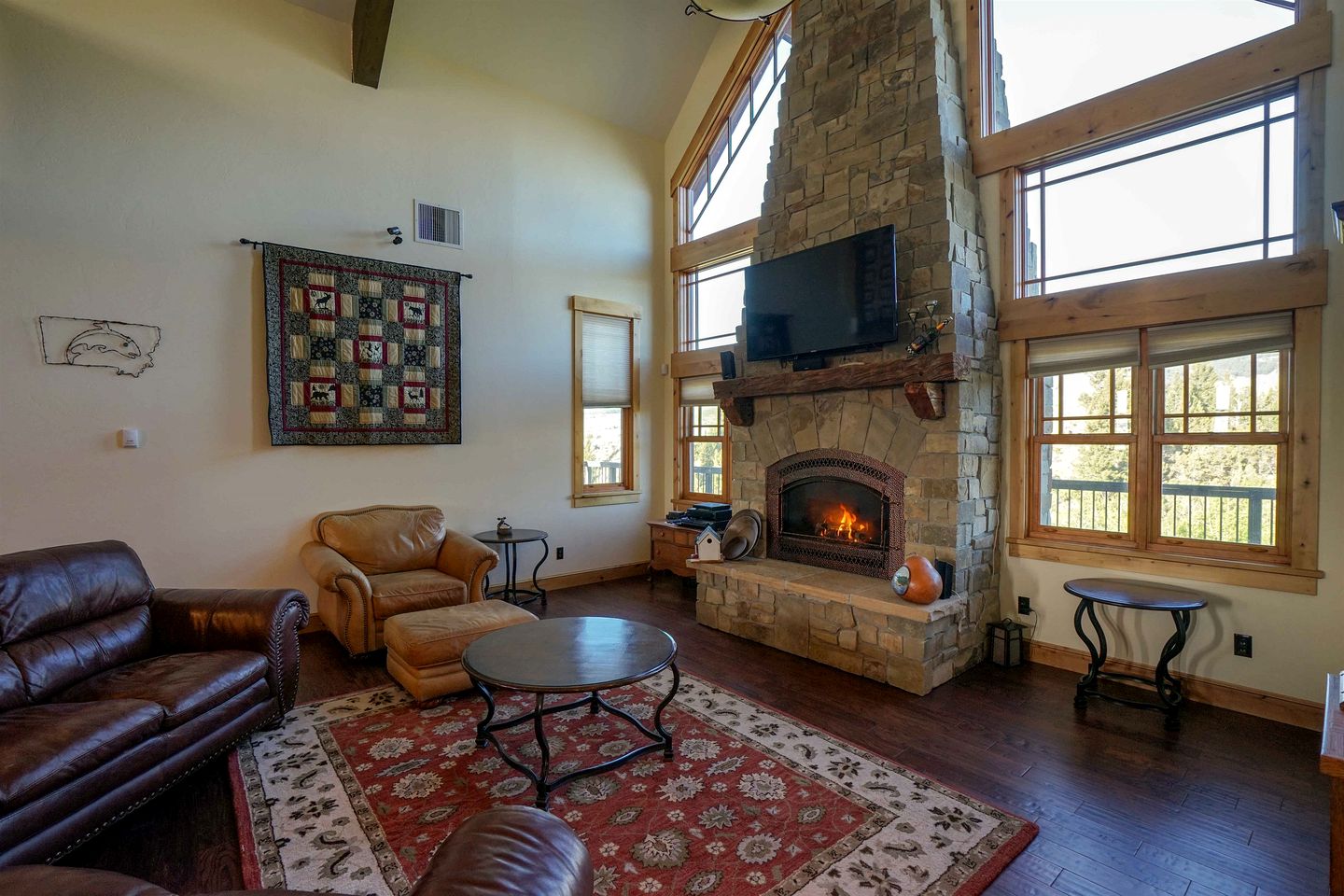 Scenic Mountain Cabin with Creekside Deck & Outdoor Fireplace near North Meadow Creek, Montana