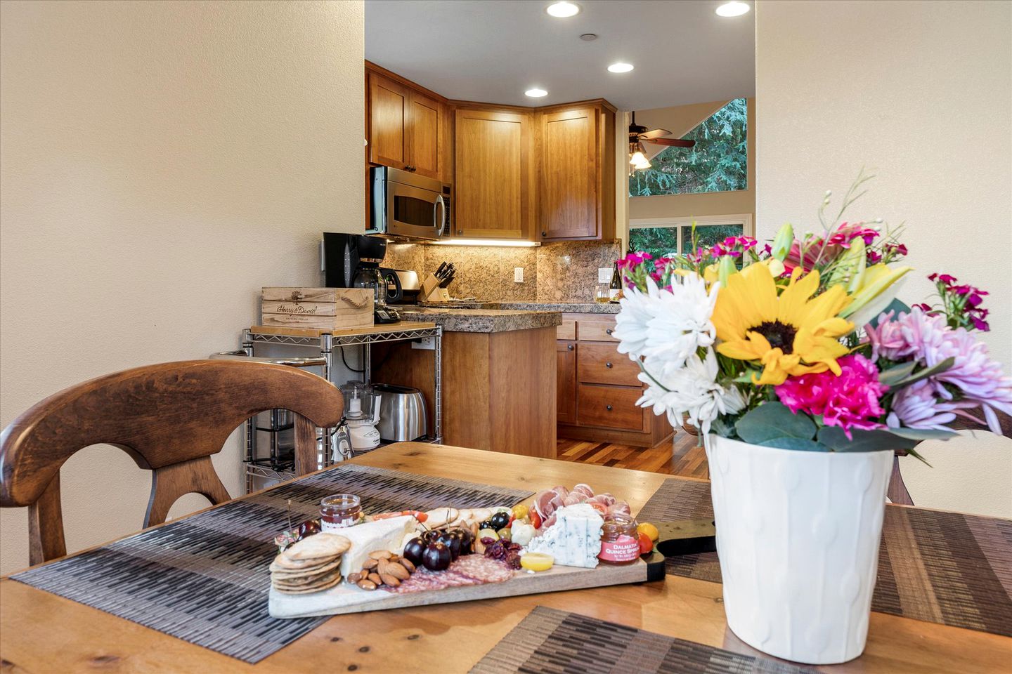 Guerneville Cabin with Hot Tub and Forest Views near Sonoma Wine Country