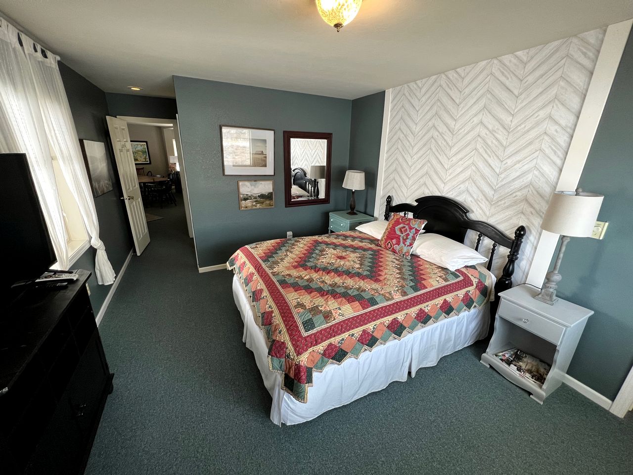 Spacious Vacation Home with Madison River Frontage near Yellowstone in Ennis, Montana