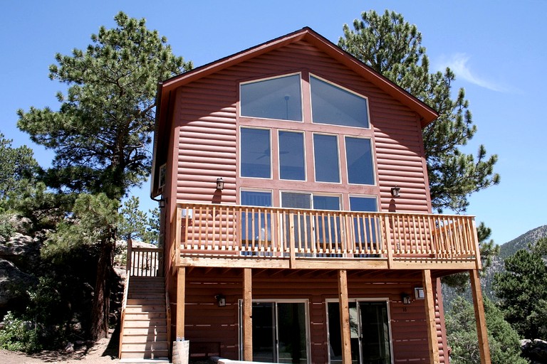 Rustic Mountain Retreat with Continental Divide Views near Rocky Mountain National Park, Colorado