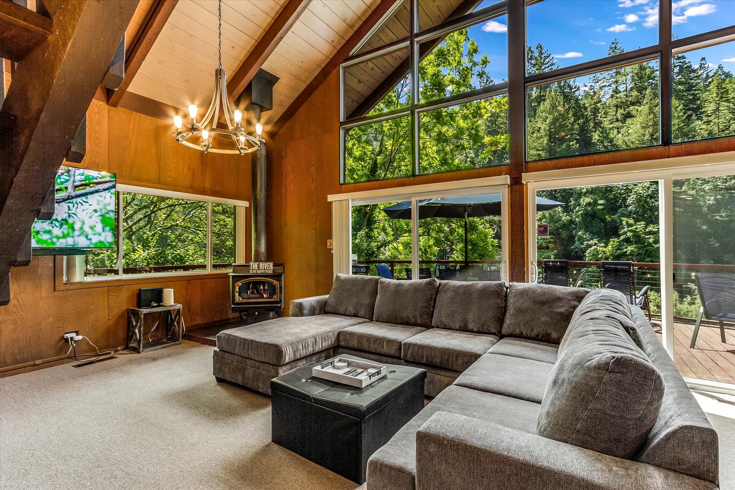 Luxury Log Cabin on the Russian River Surrounded by Redwoods State Natural Reserve in Guerneville, California